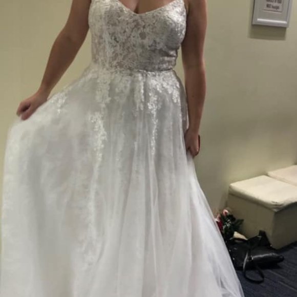 Clarisse Size 10 Brand New Ivory Wedding Dress - Picture 6 of 8